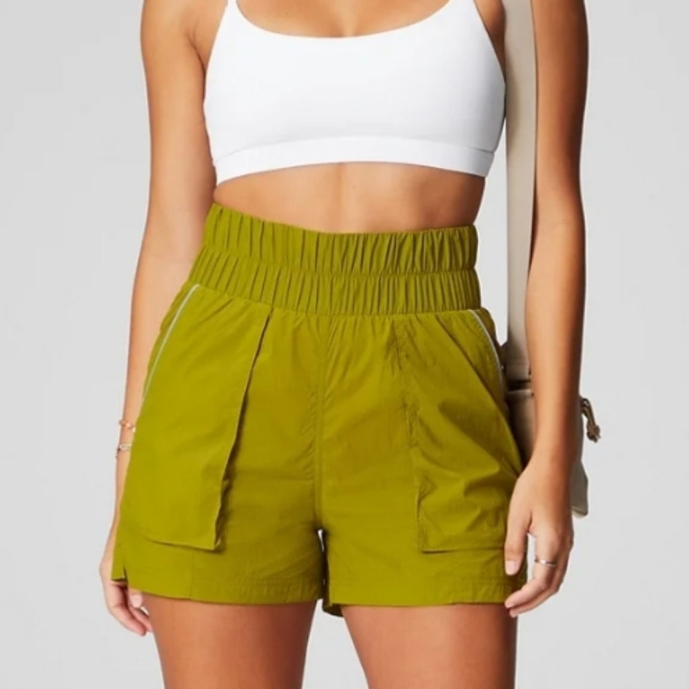 NEW Fabletics Ultra High Waisted Piped Nylon Shorts Olive Grove Size Medium